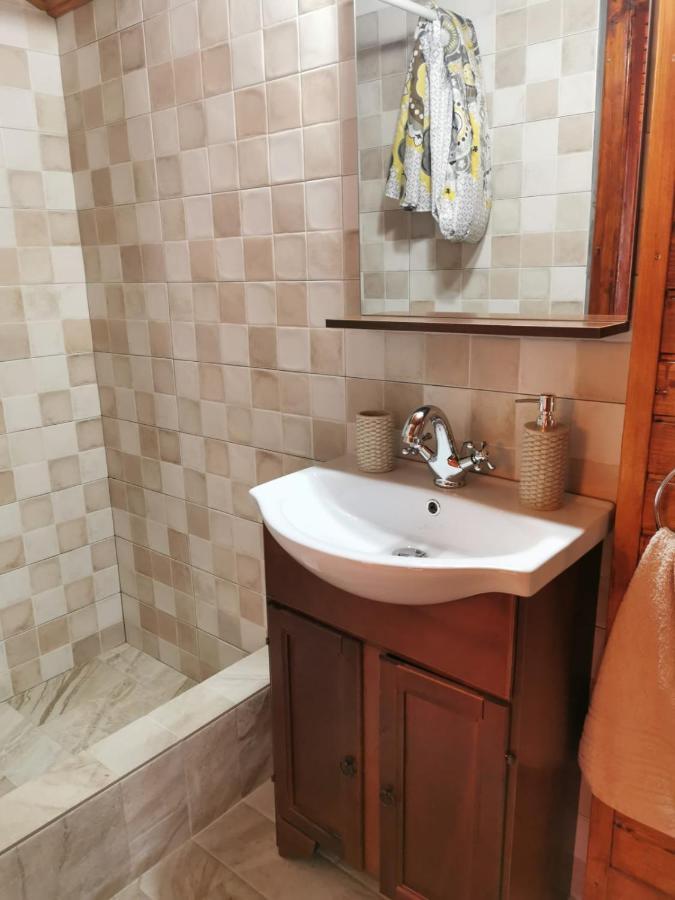 Вилла Casa Beasarah. Дубова Экстерьер фото